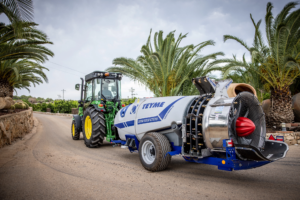 Traktor 5115GN s pršilnikom meglice