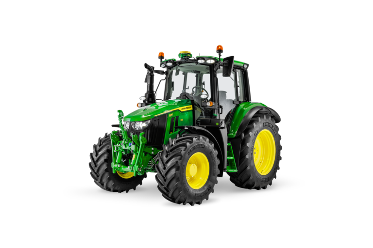 Izoliran studijski posnetek traktorja John Deere 6M 115, ki prikazuje vidljivost v kabini in robustne pnevmatike