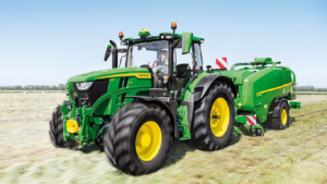 Traktor 6R 185 in balirka C441R
