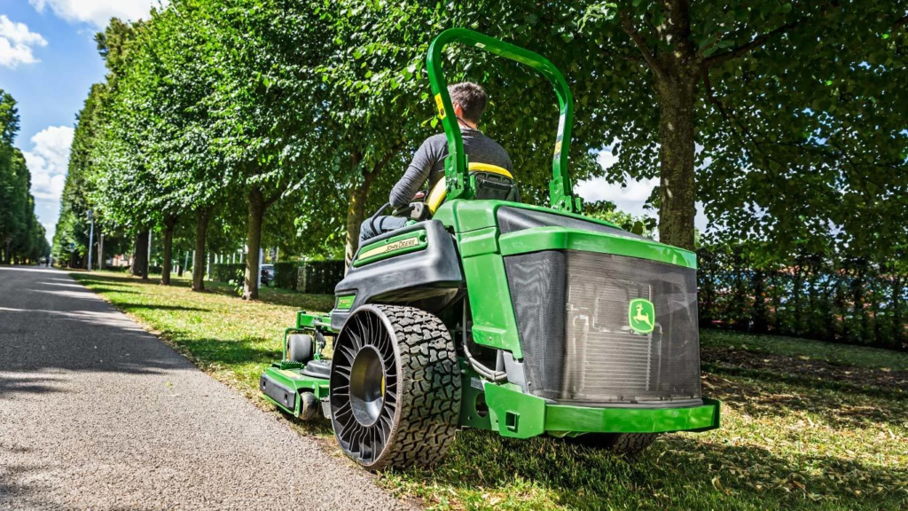 Z997R (MY 2025)