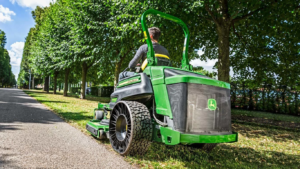Vrtni traktorji Z997R